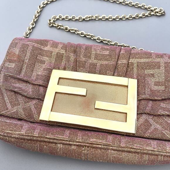 Fendi iridescent Rose Gold Clutch With Chain Metallic Shimmer Bag - Picture 2 of 16